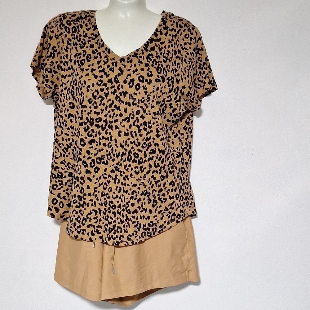 Old Navy High Rise Shorts and Top Leopard